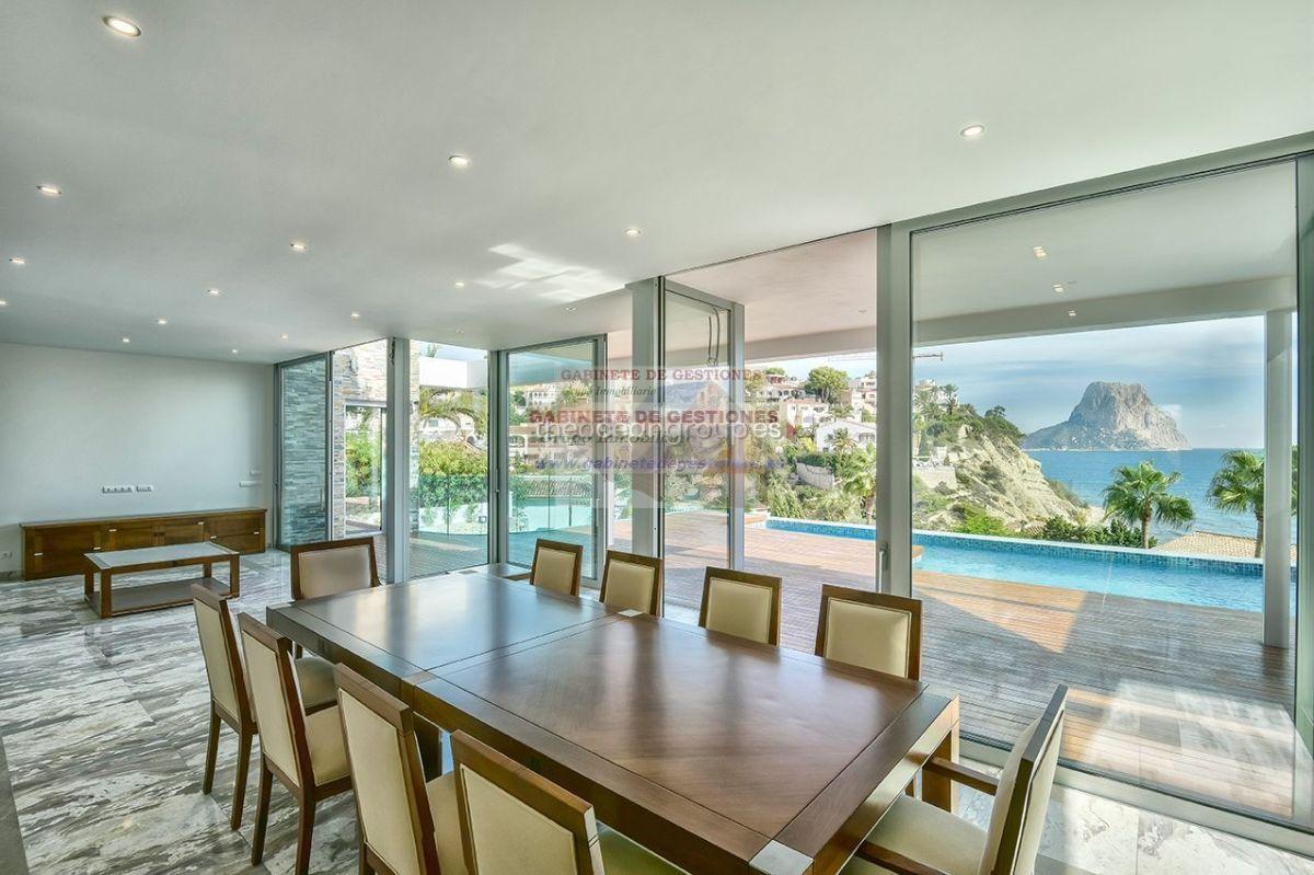For sale of chalet in Calpe