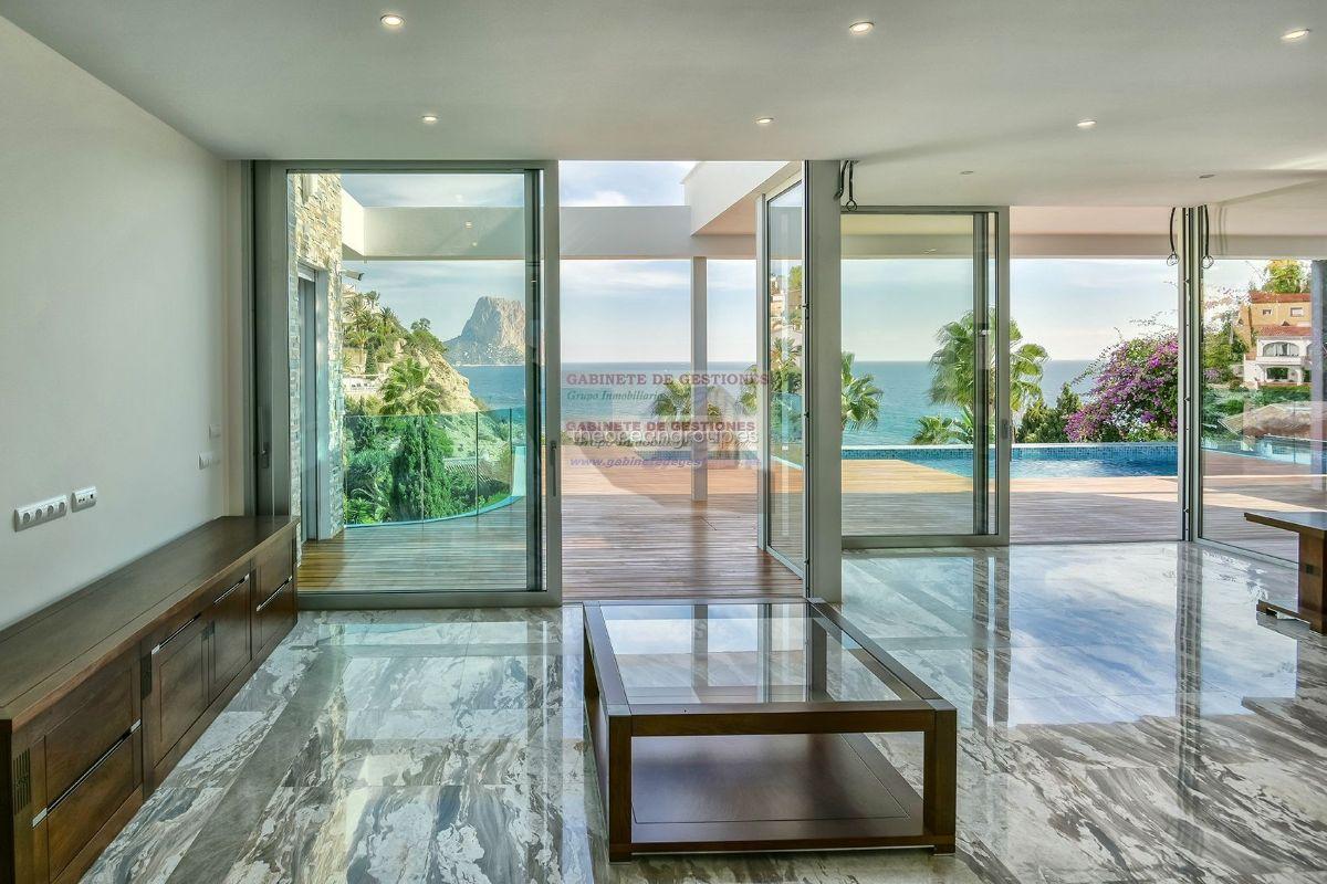 For sale of chalet in Calpe
