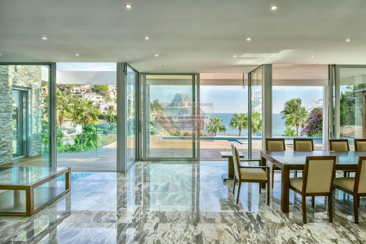 For sale of chalet in Calpe