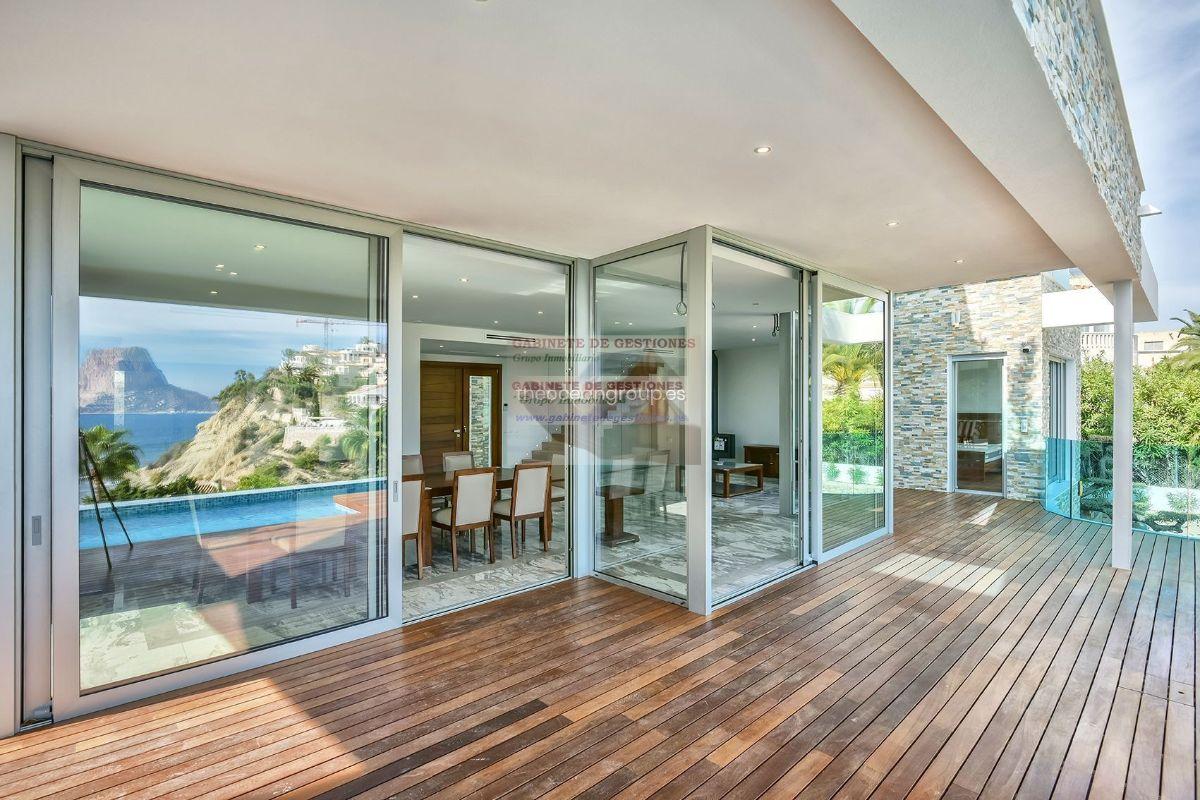 For sale of chalet in Calpe