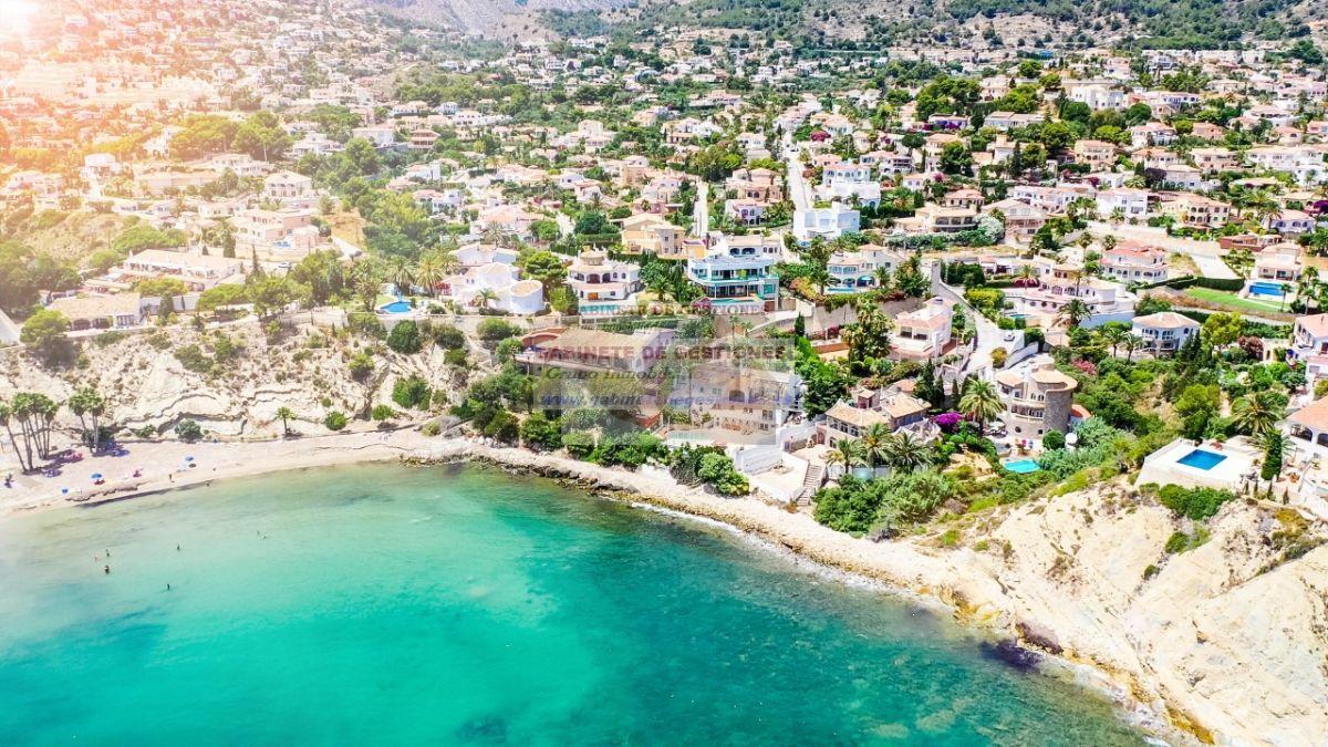 For sale of chalet in Calpe