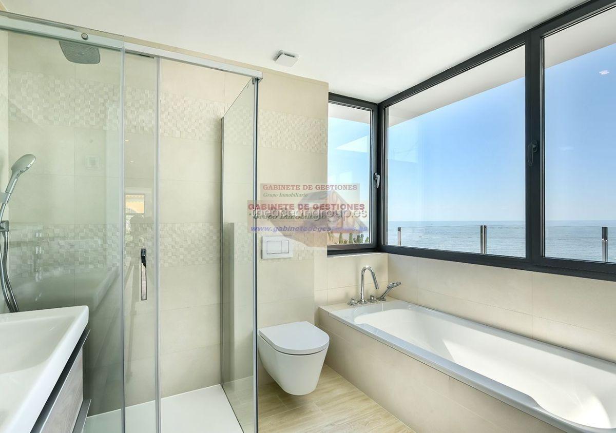 For sale of chalet in Calpe