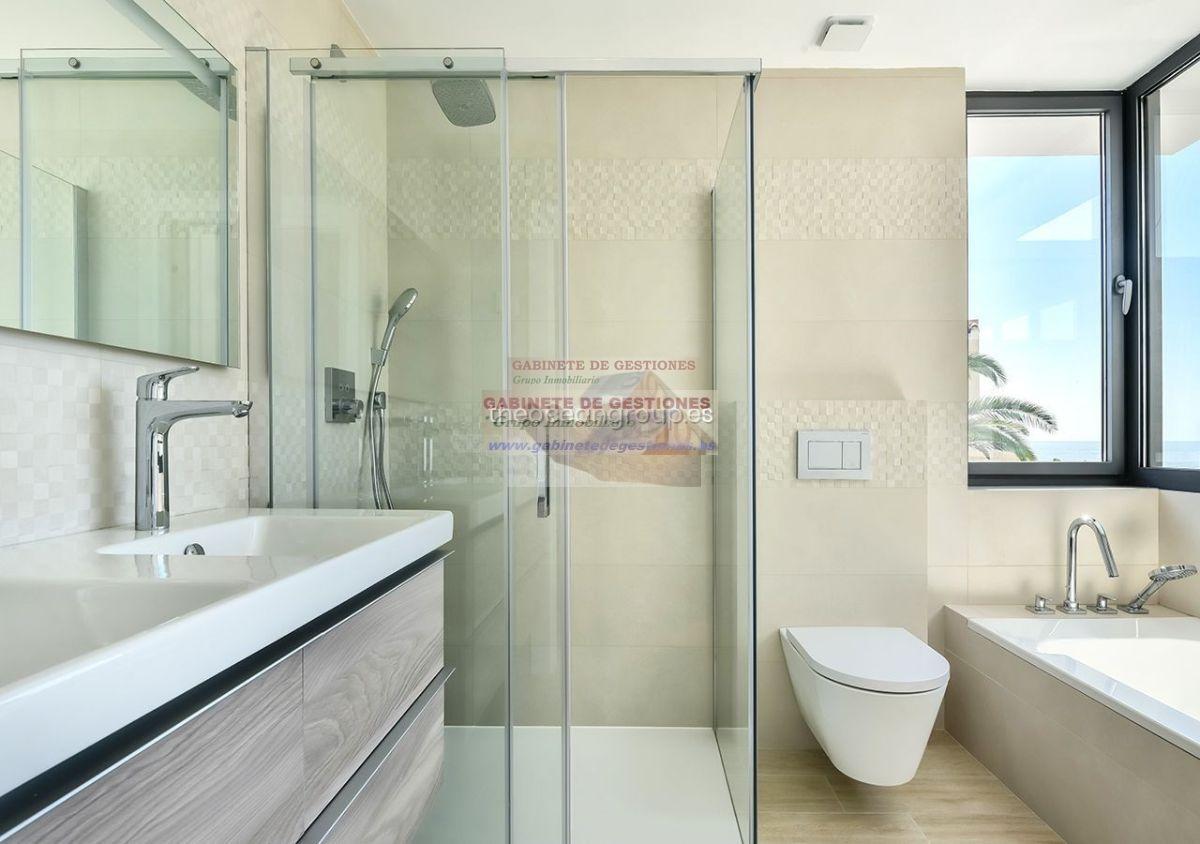 For sale of chalet in Calpe
