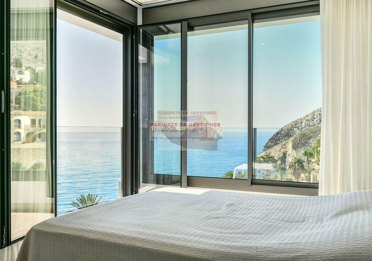 For sale of chalet in Calpe