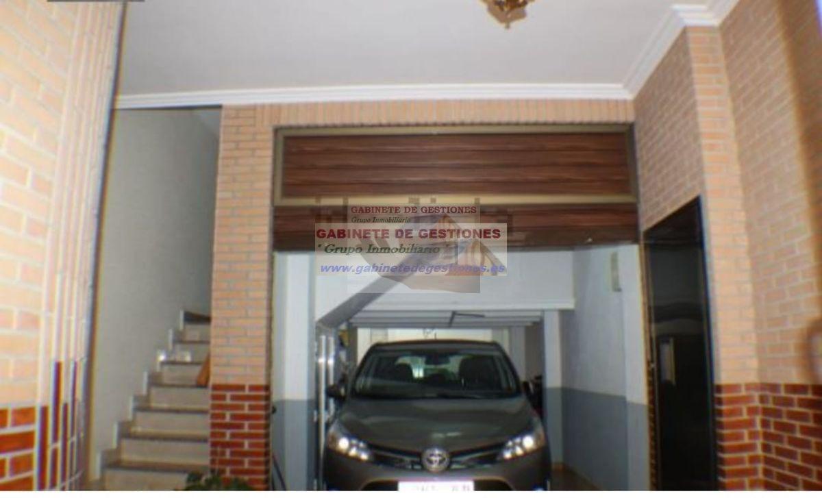 For sale of chalet in Albacete