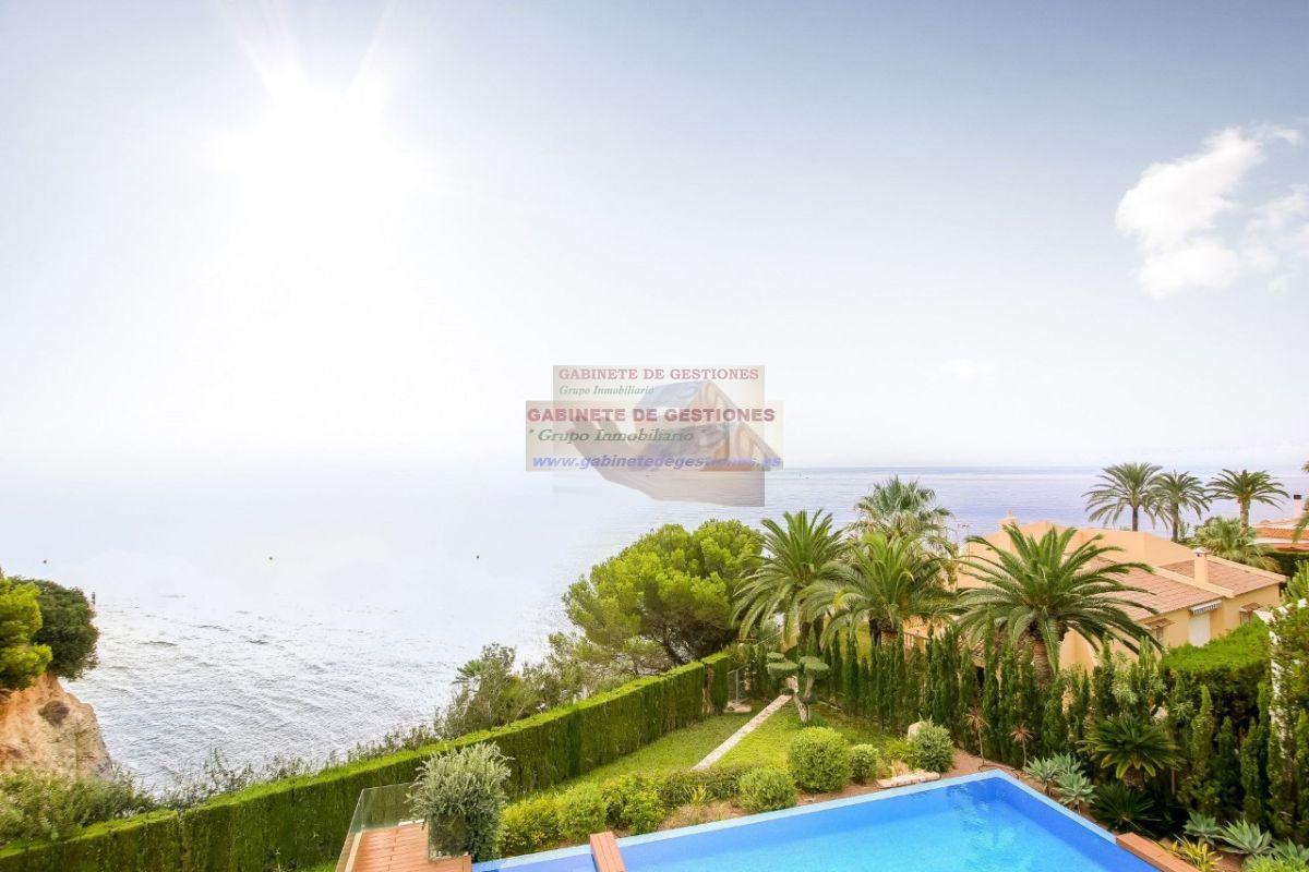 For sale of chalet in Calpe