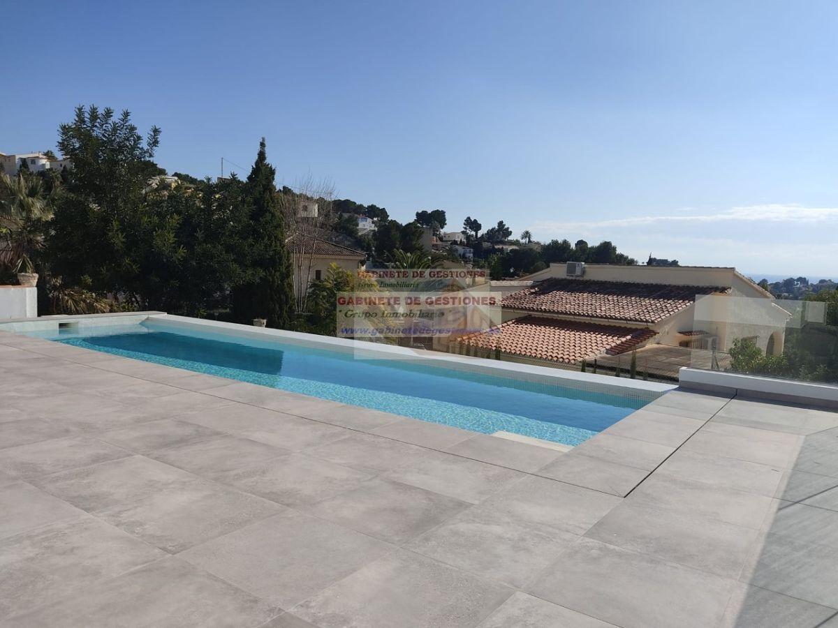 For sale of chalet in Benissa