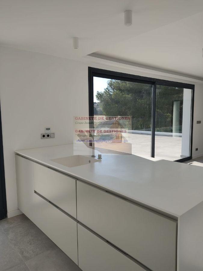 For sale of chalet in Benissa