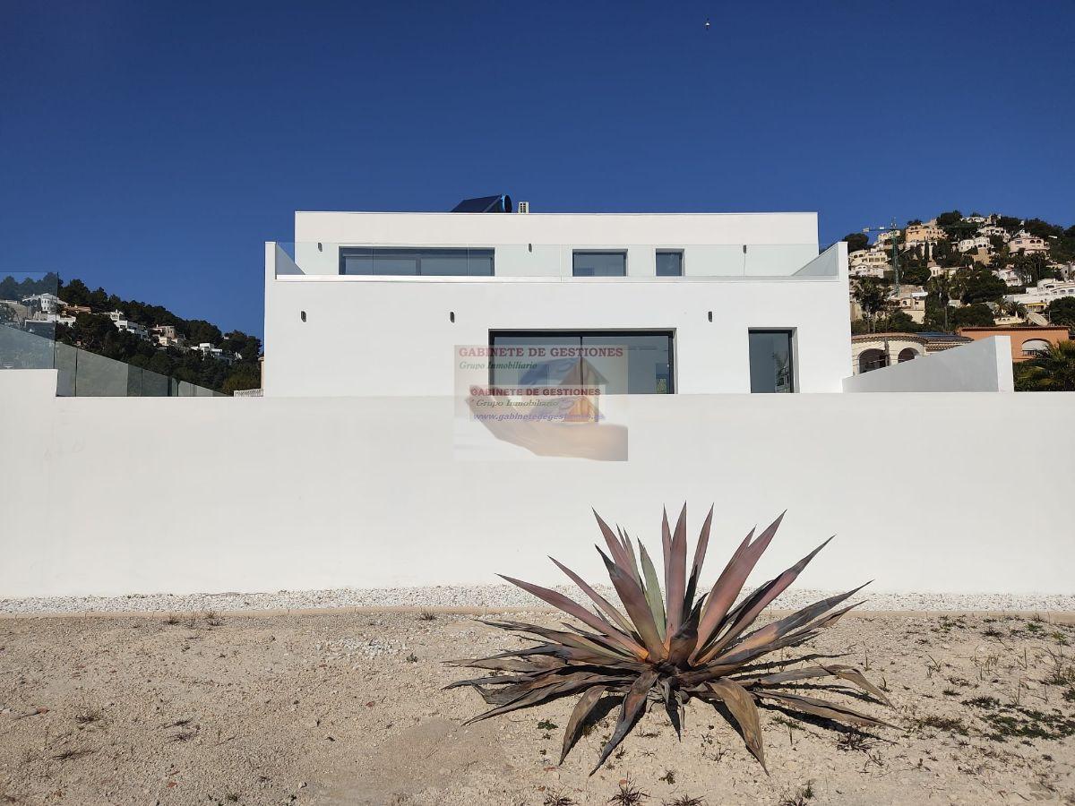 For sale of chalet in Benissa