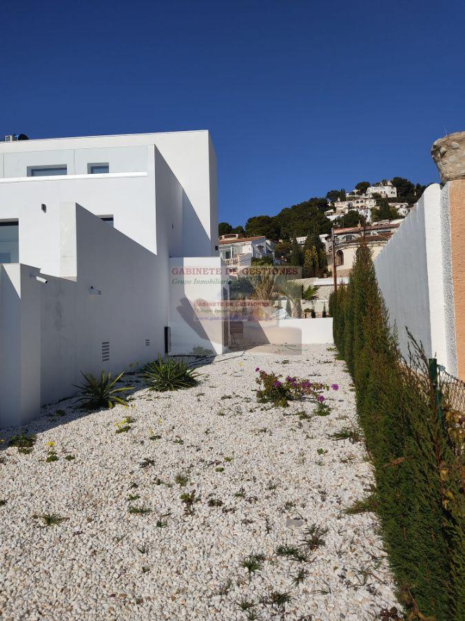 For sale of chalet in Benissa