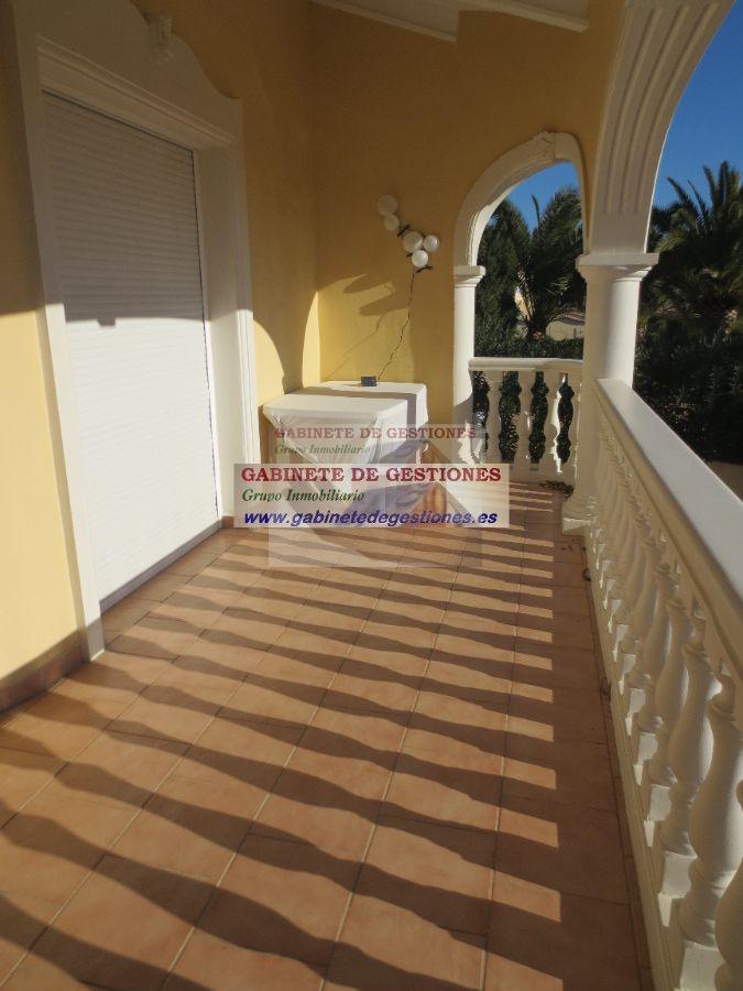 For sale of chalet in Calpe