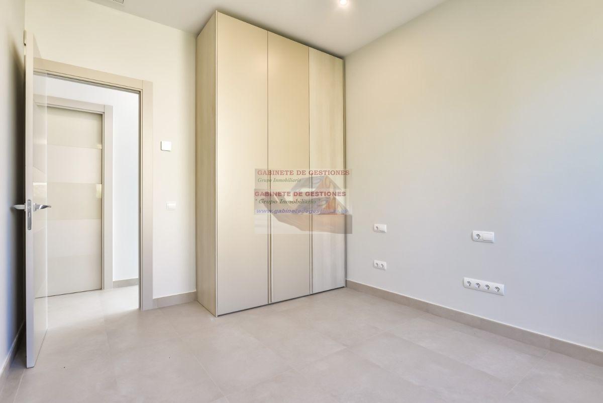 For sale of chalet in Calpe