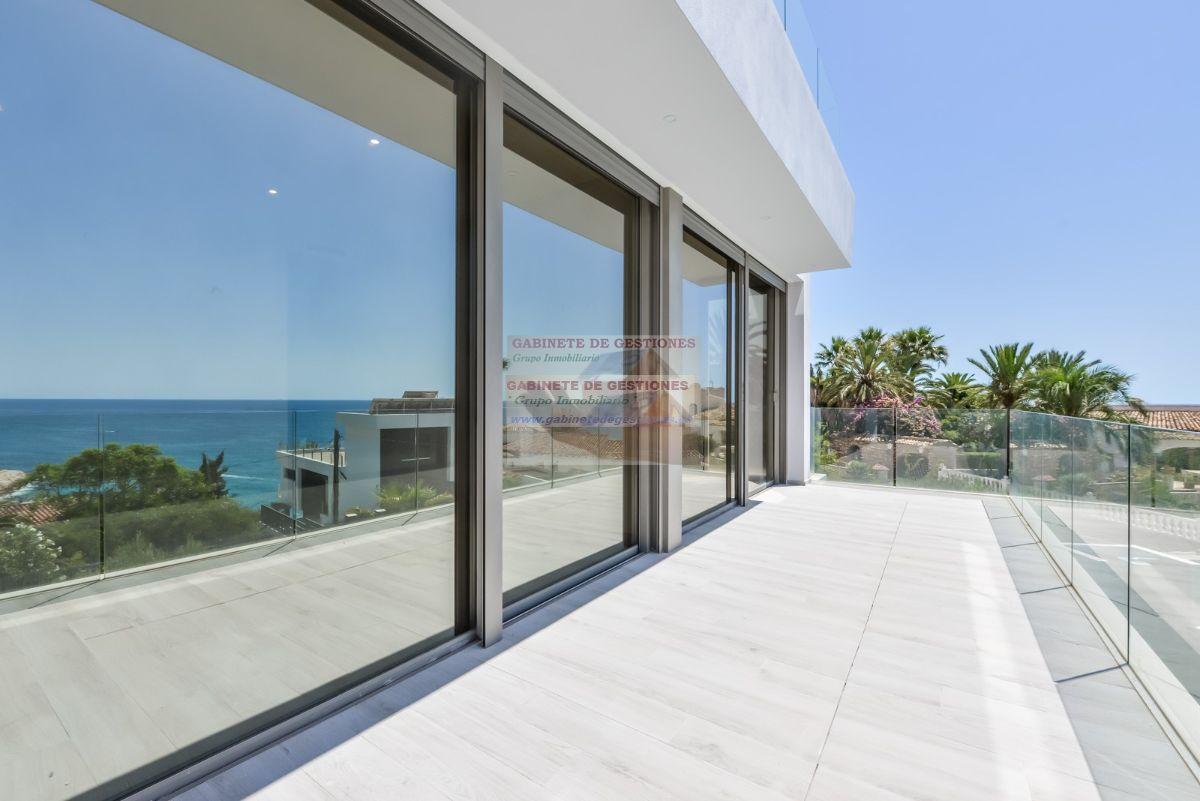 For sale of chalet in Calpe