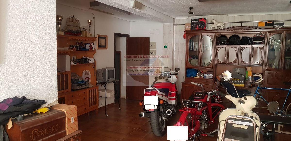 For sale of commercial in Albacete