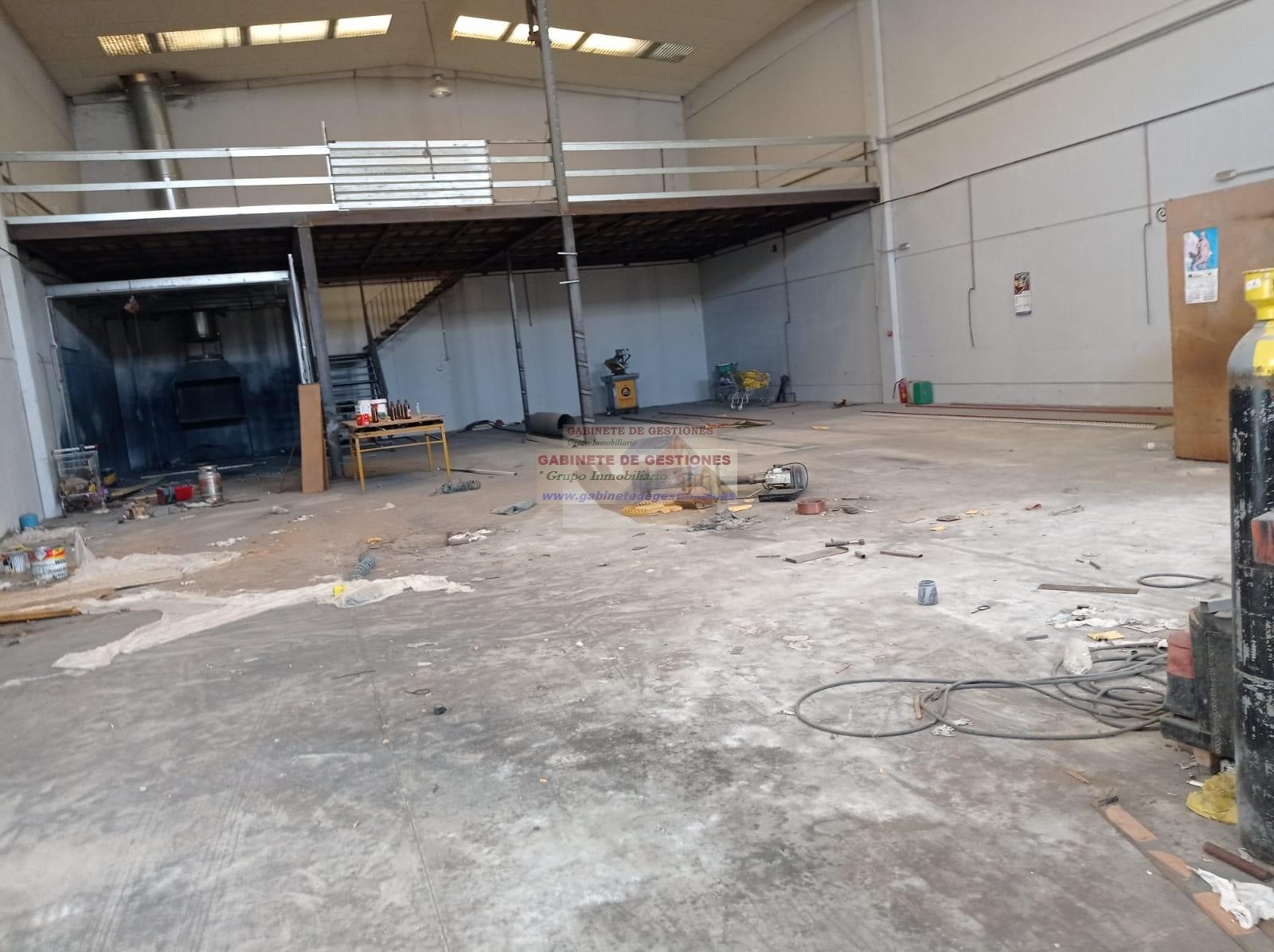 For sale of industrial plant/warehouse in Albacete