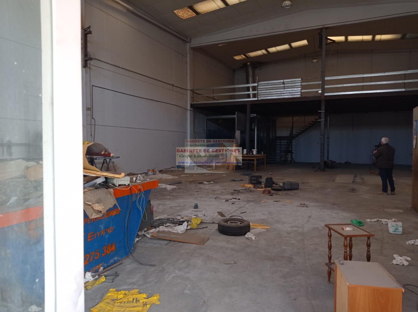 For sale of industrial plant/warehouse in Albacete