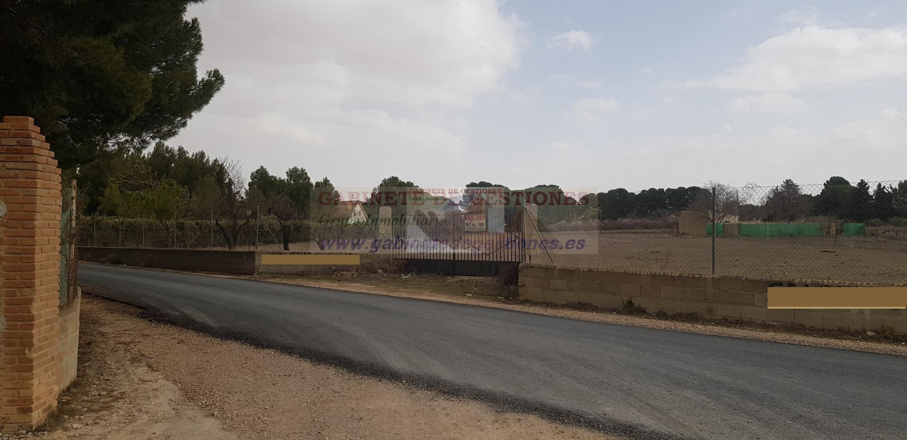 For sale of land in Albacete