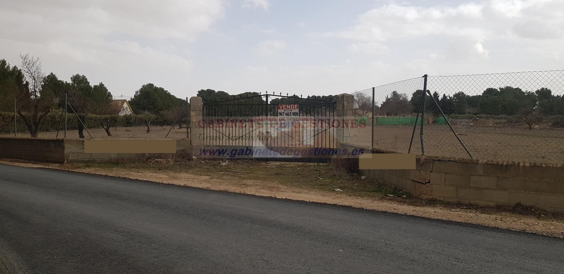 For sale of land in Albacete