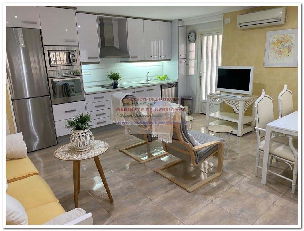 For sale of house in Santa Pola