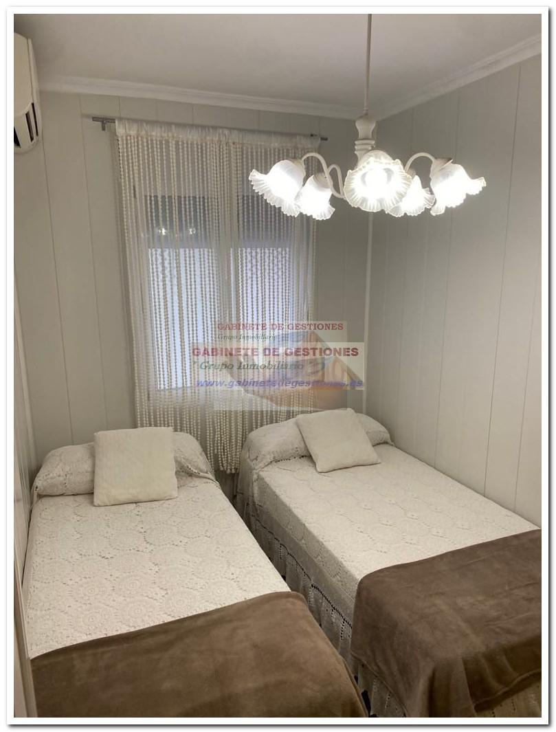 For sale of house in Santa Pola