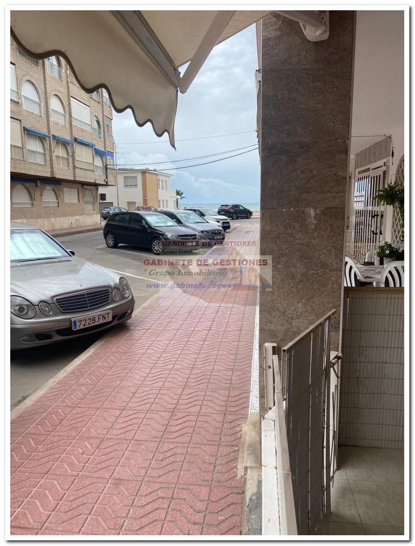 For sale of house in Santa Pola
