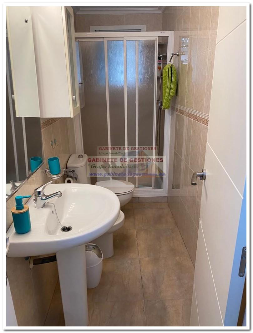 For sale of house in Santa Pola