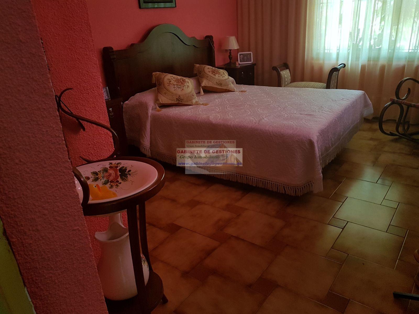 For sale of chalet in Albacete