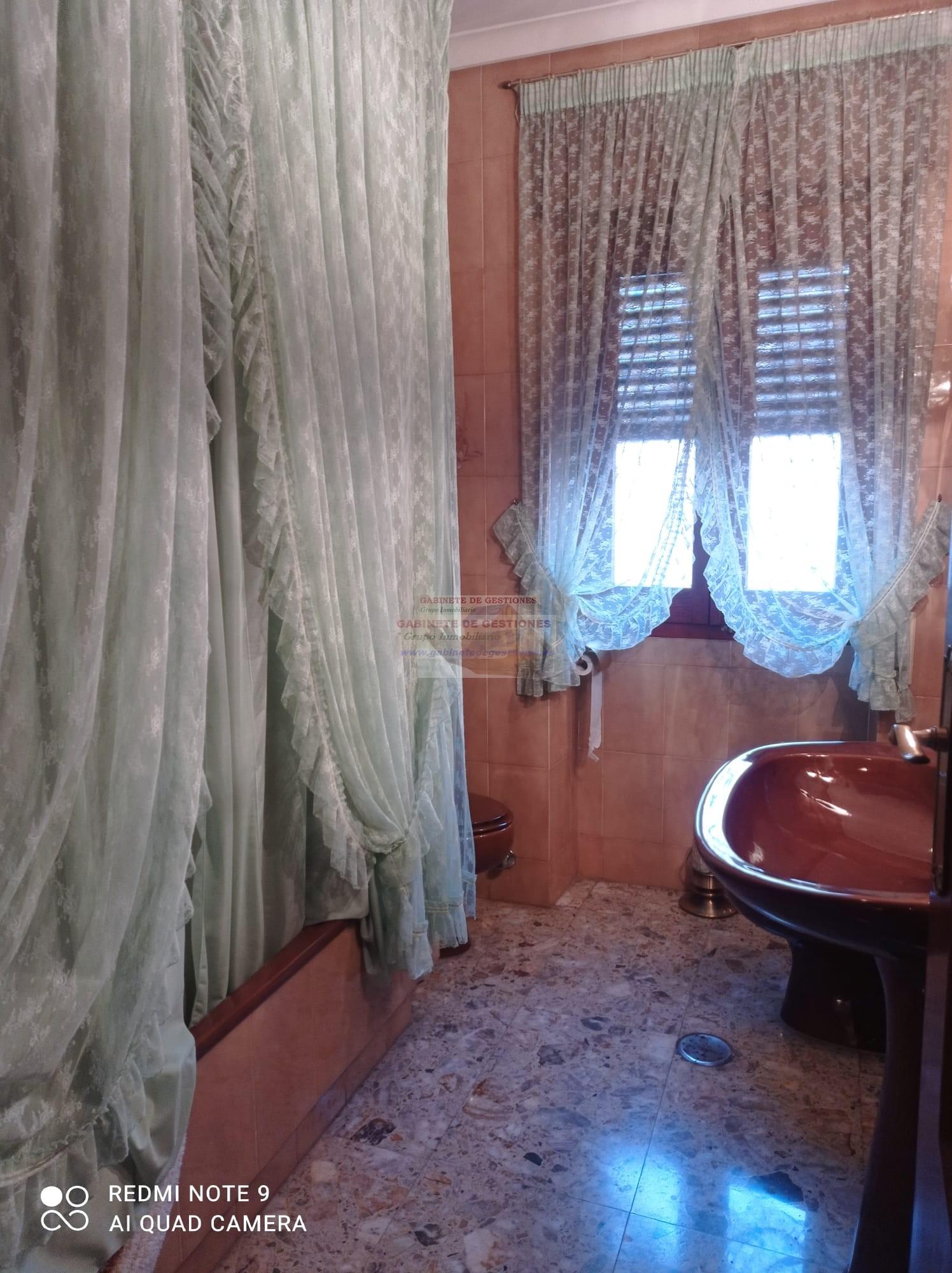 For sale of chalet in Albacete