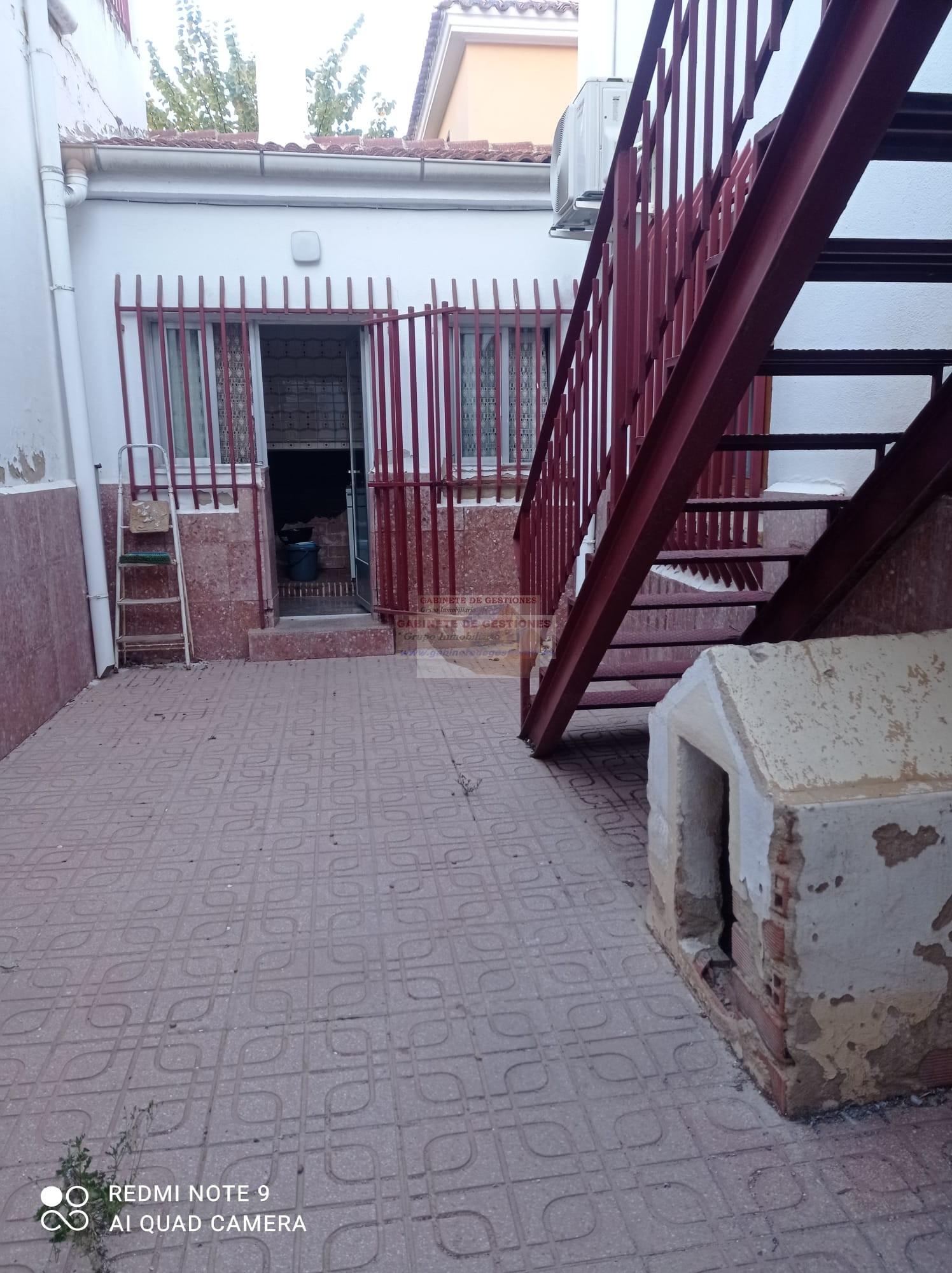 For sale of chalet in Albacete