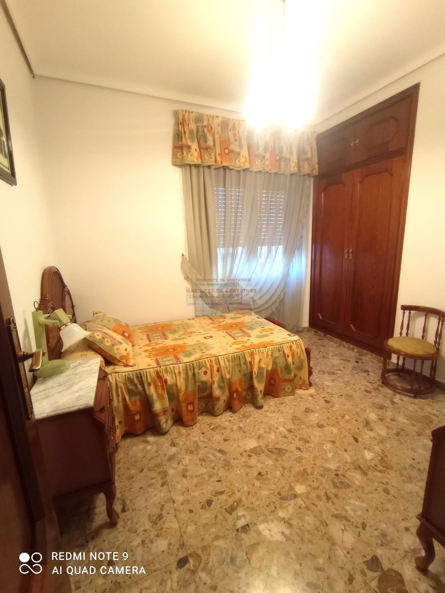 For sale of chalet in Albacete