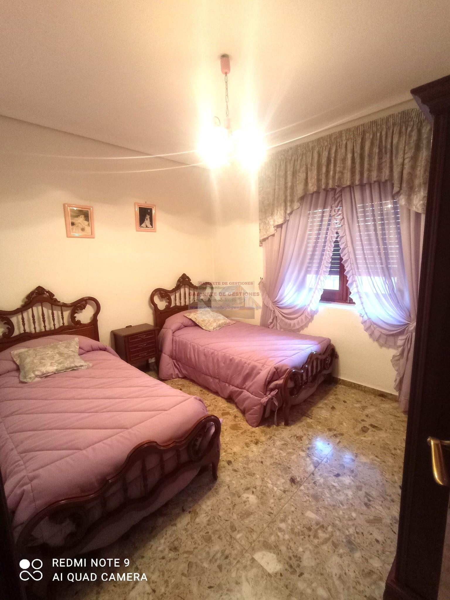 For sale of chalet in Albacete