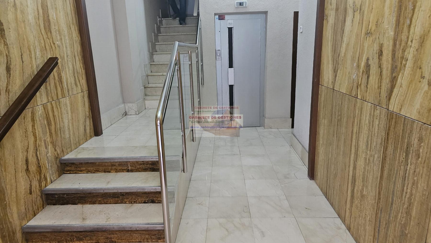 For sale of flat in Albacete