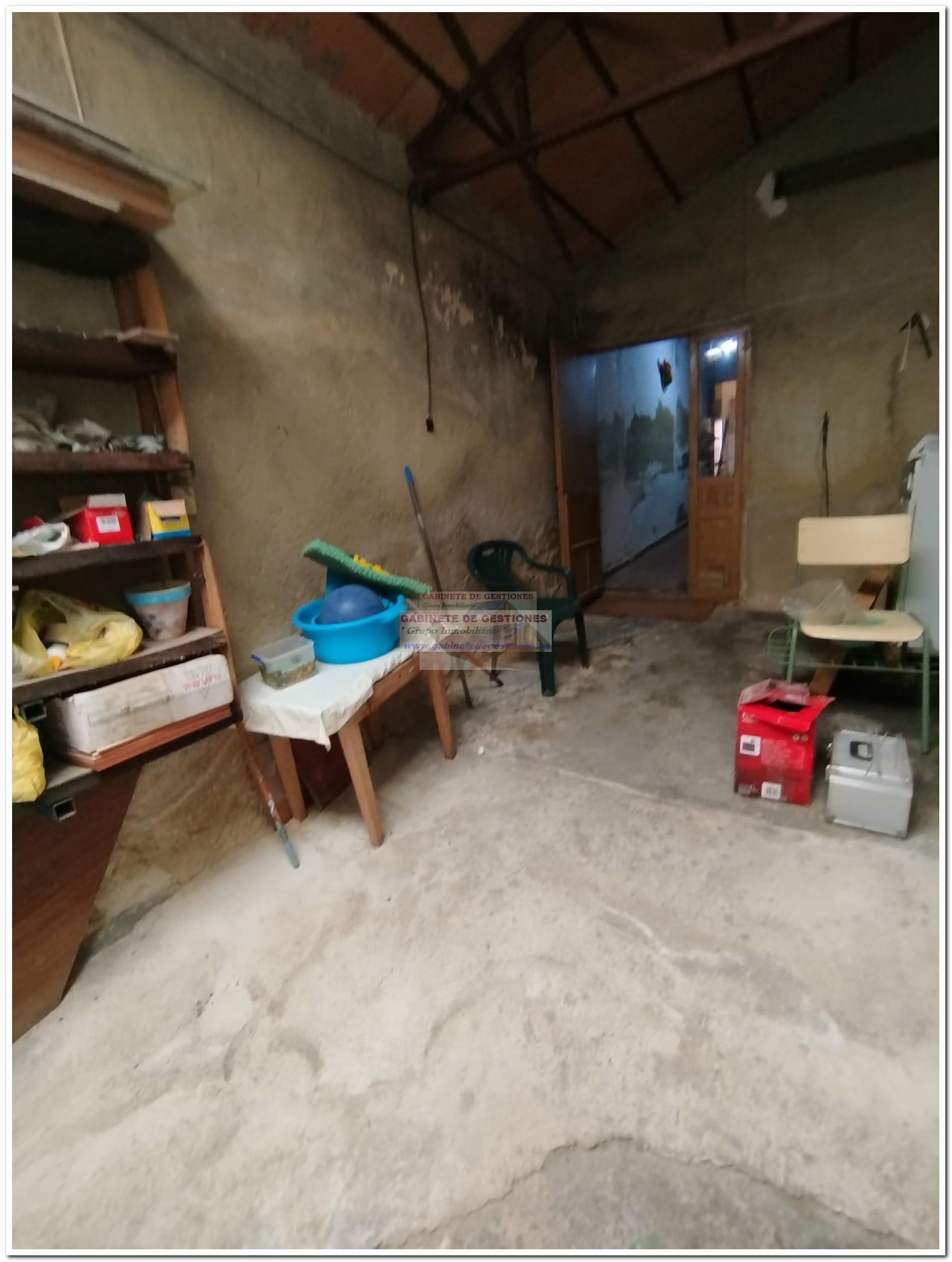 For sale of house in Chinchilla de Monte-Aragón