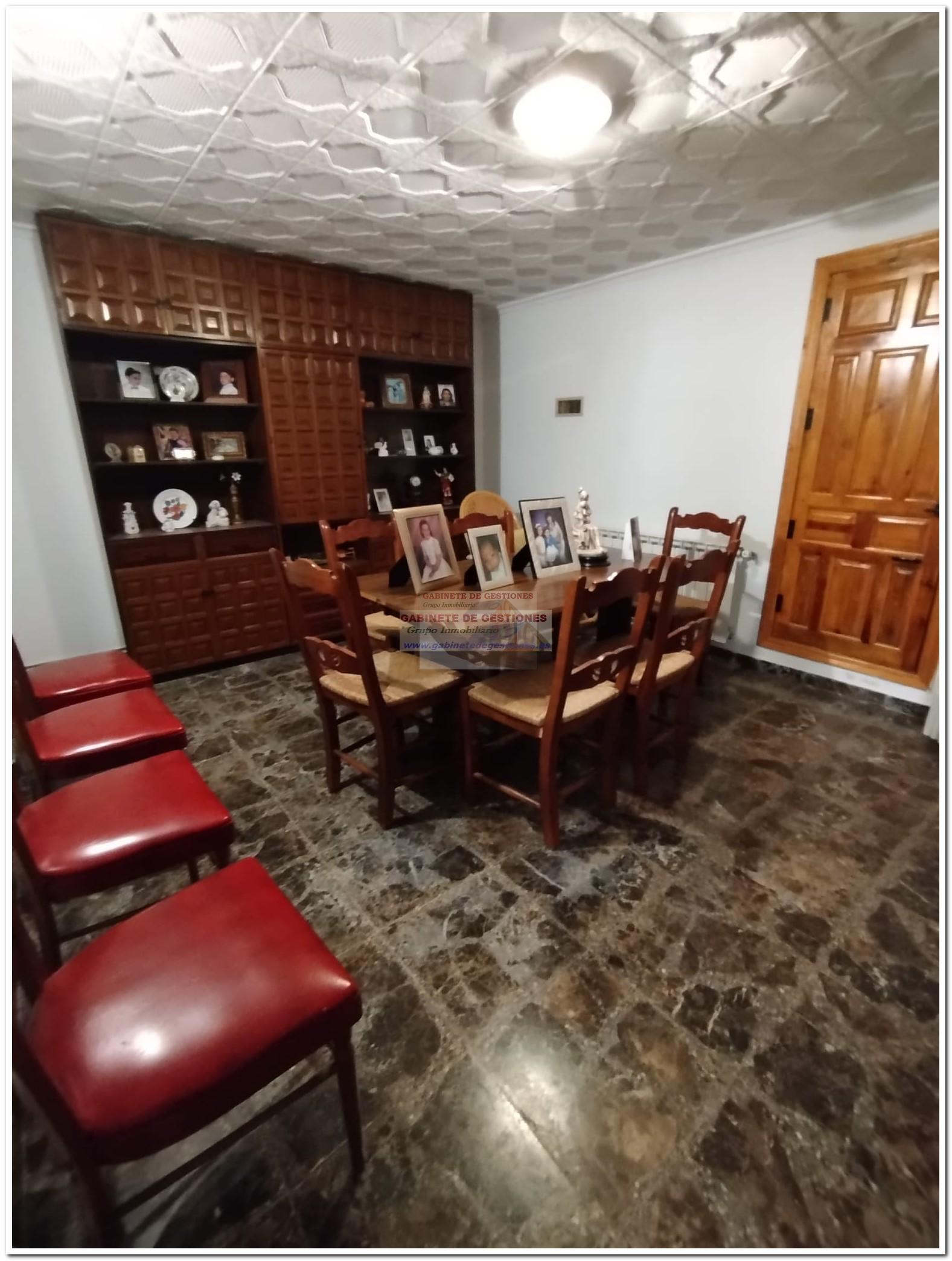 For sale of house in Chinchilla de Monte-Aragón