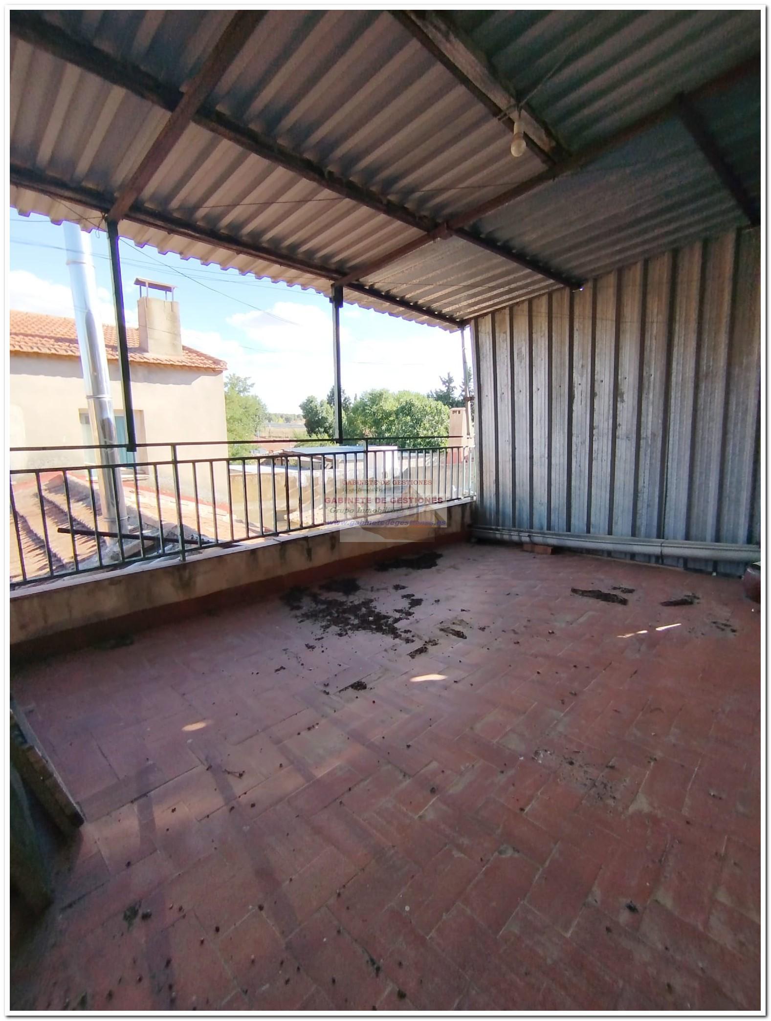 For sale of house in Chinchilla de Monte-Aragón