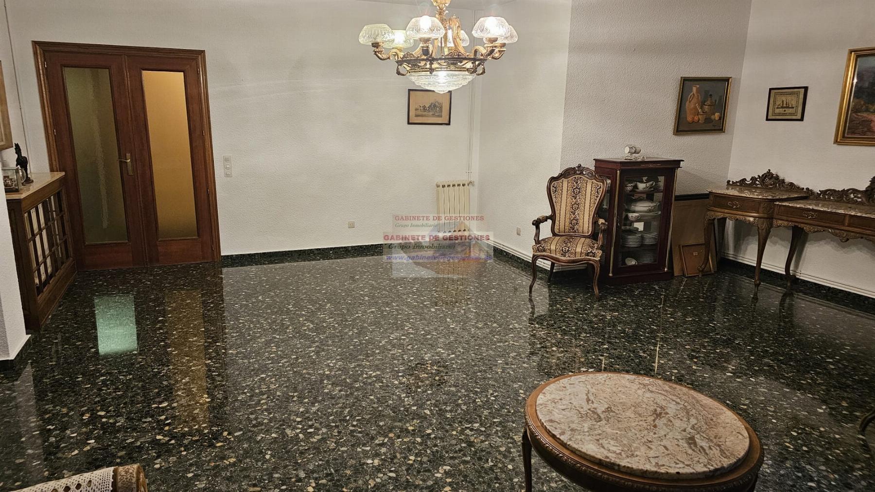 Venta de piso en Albacete