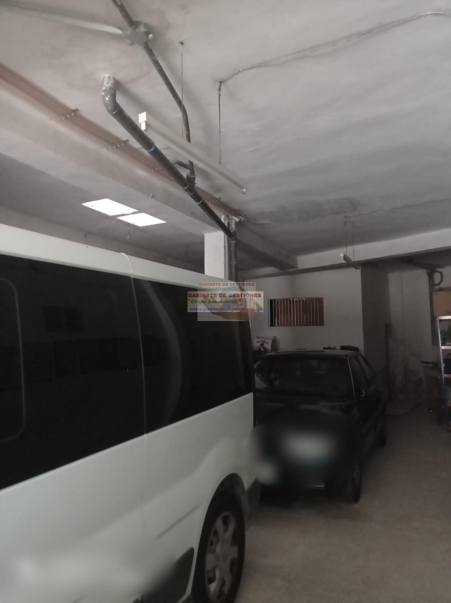 For sale of commercial in Albacete