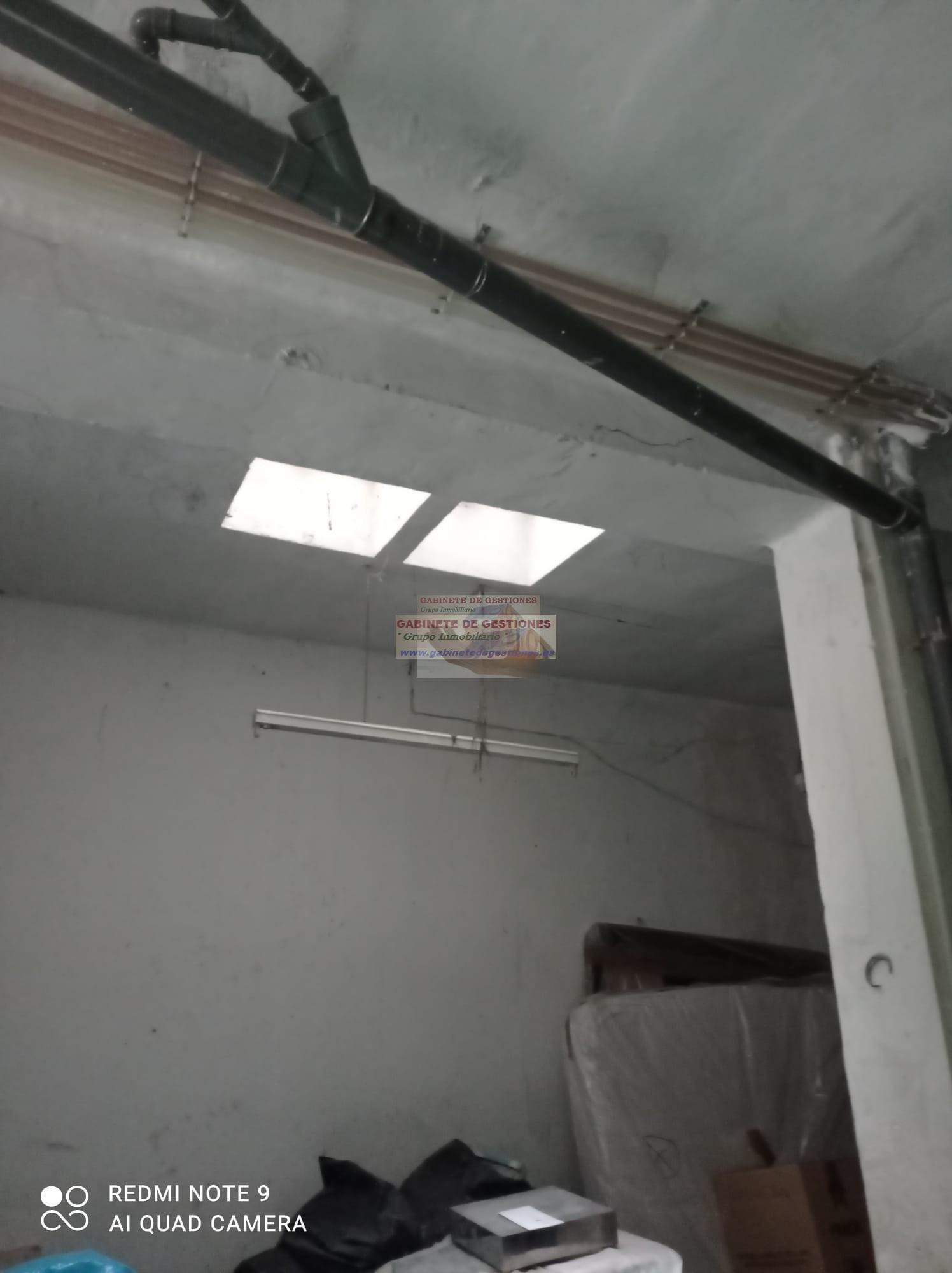 For sale of commercial in Albacete