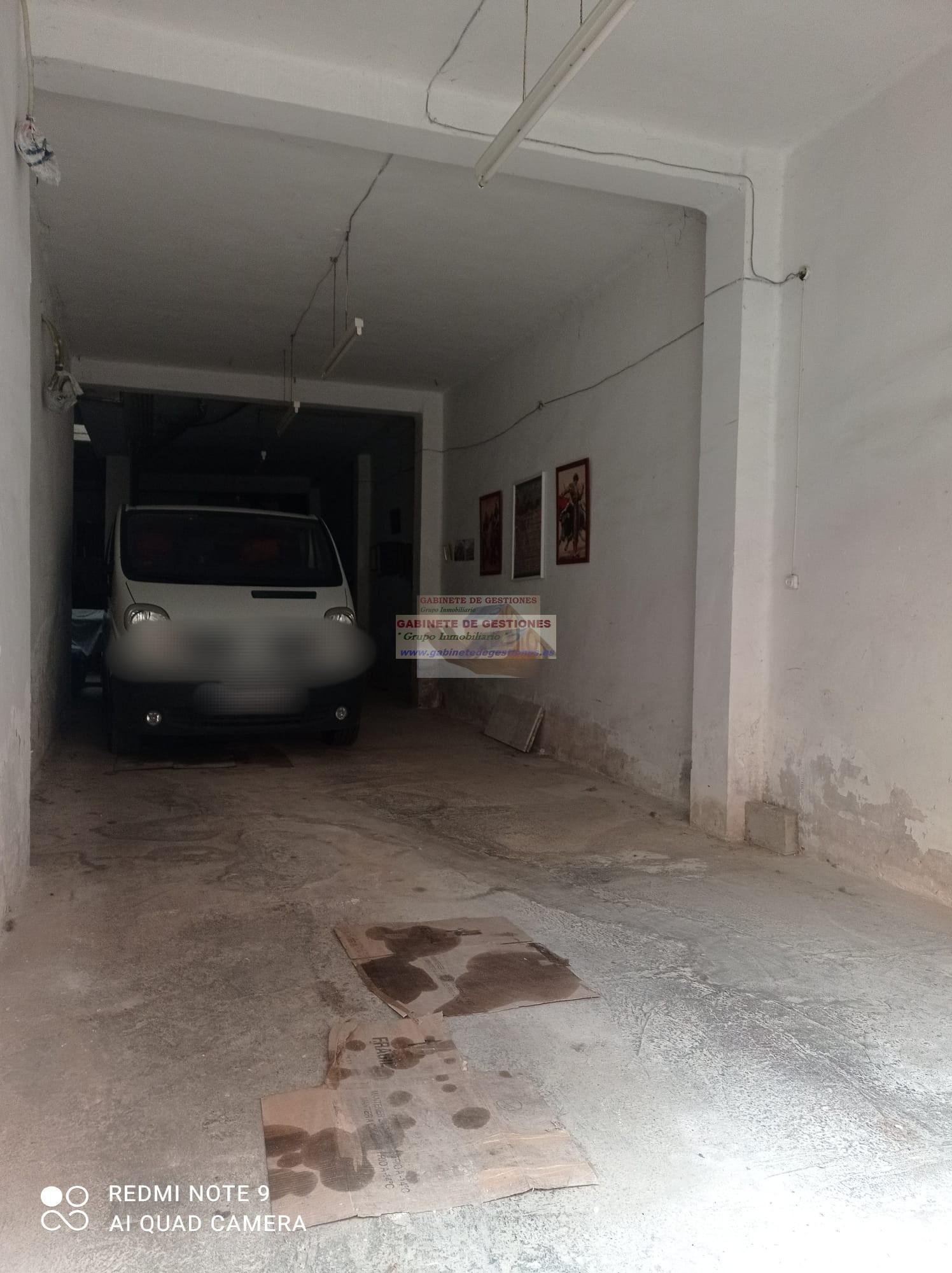 For sale of commercial in Albacete