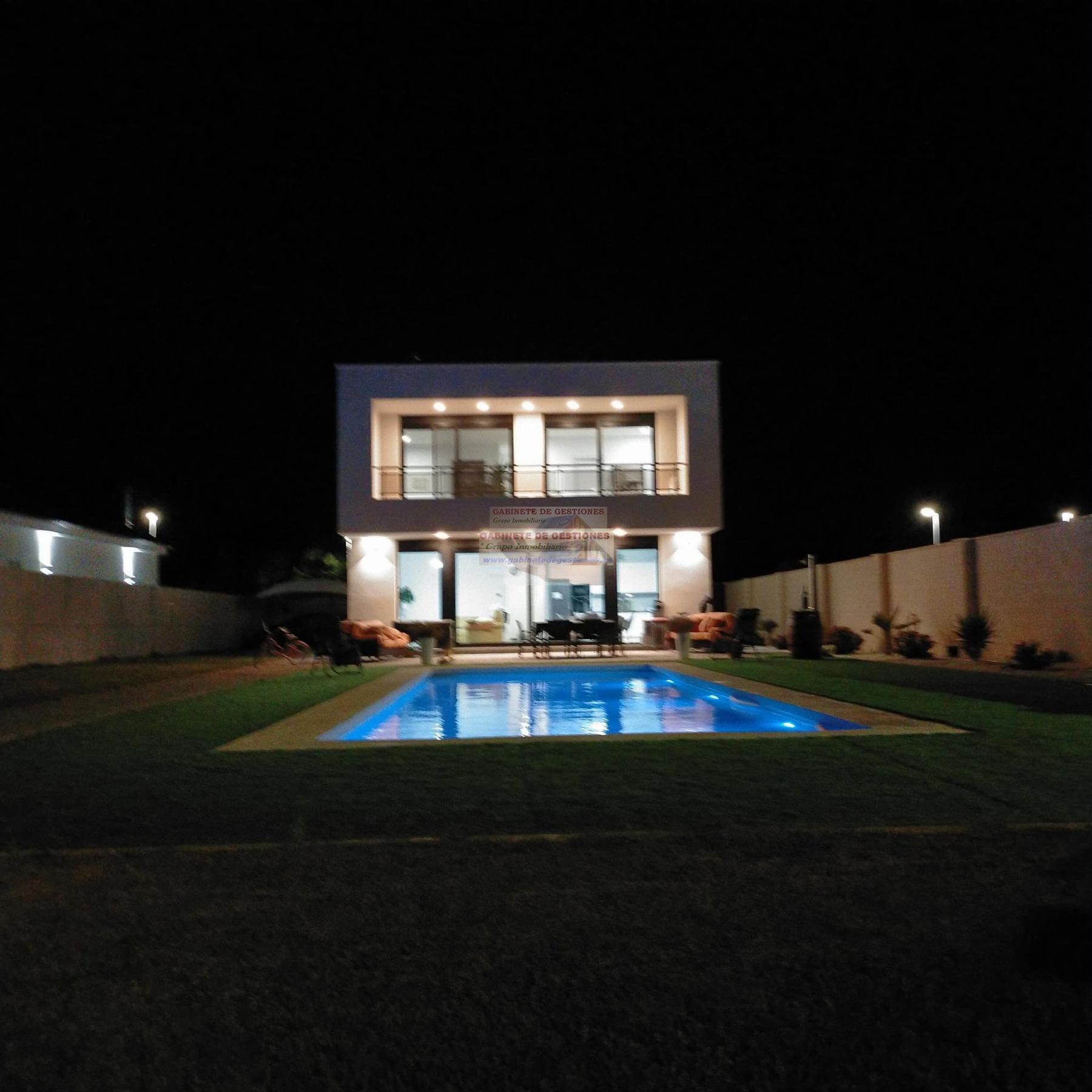 For sale of chalet in Albacete