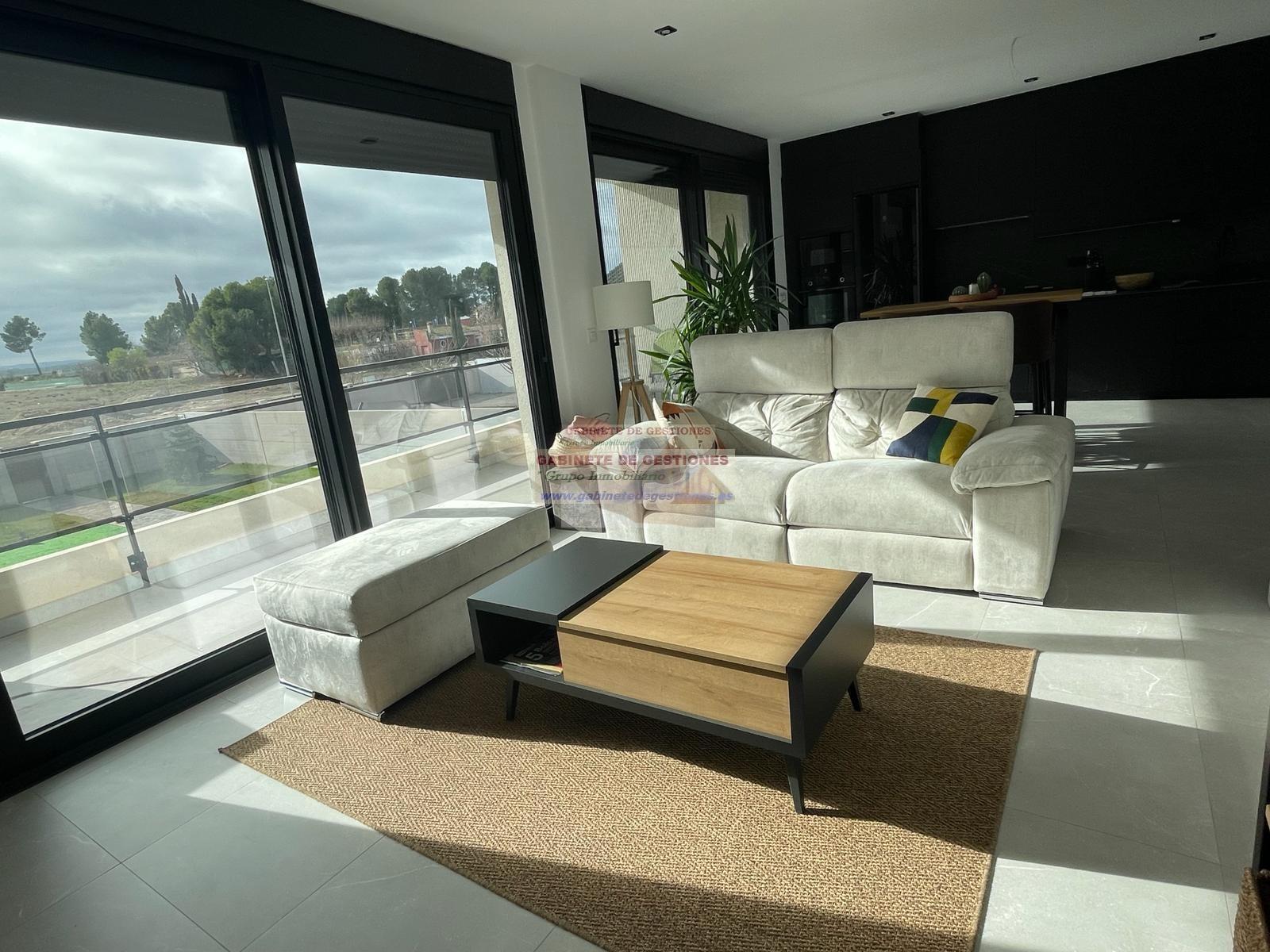 For sale of chalet in Albacete