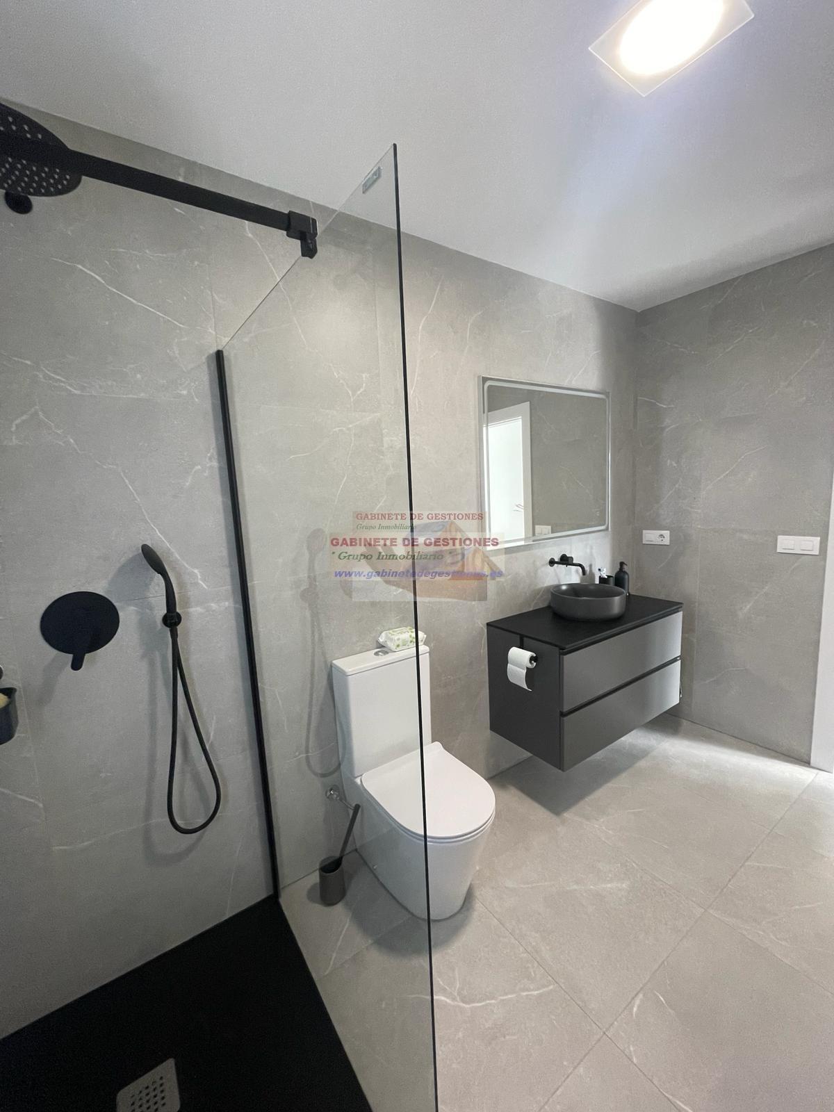 For sale of chalet in Albacete