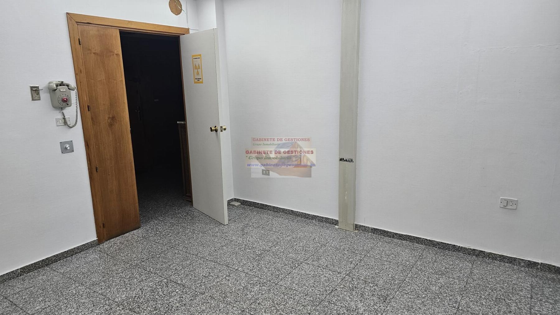 Venta de local comercial en Albacete