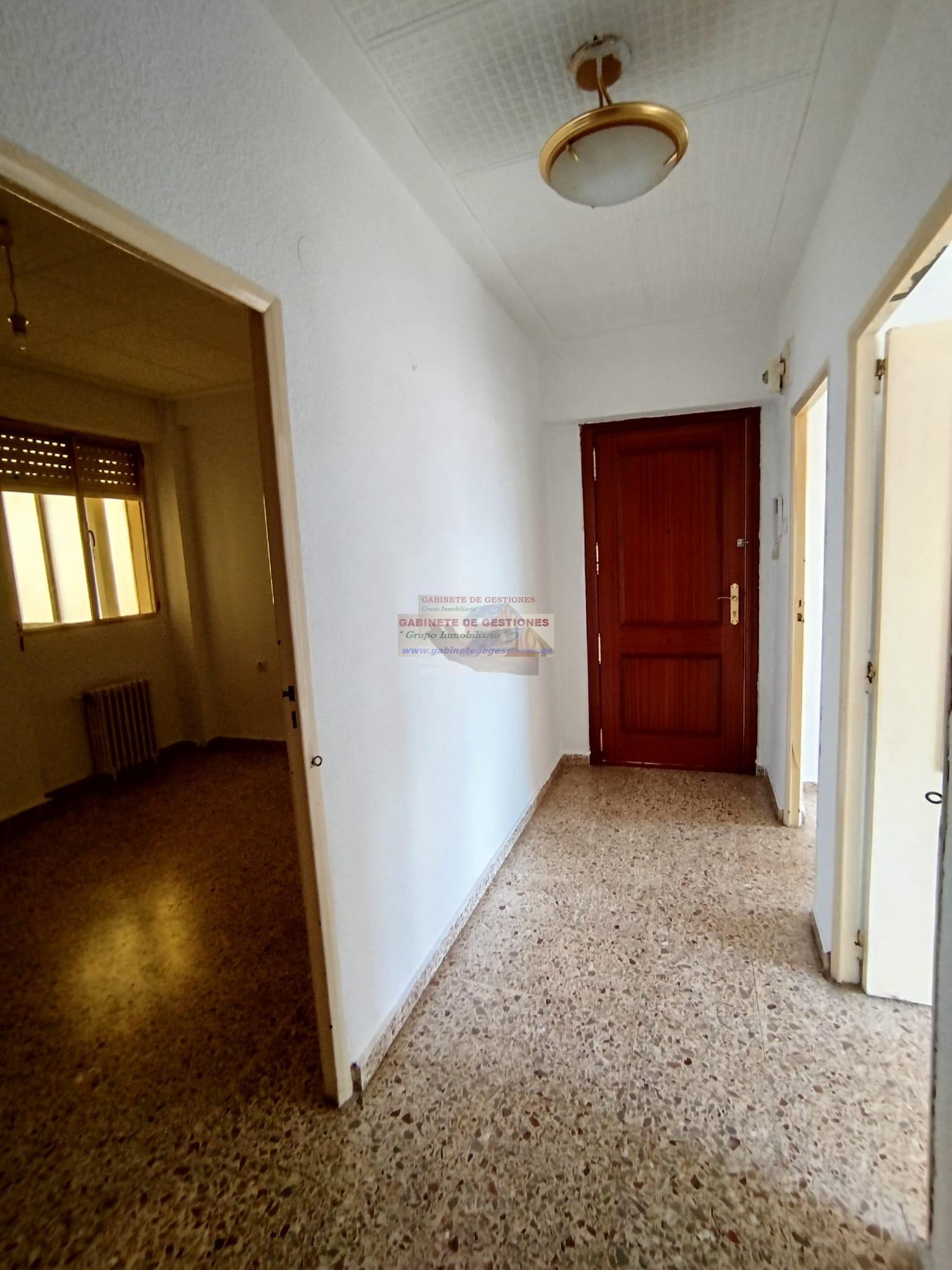 For sale of flat in Albacete