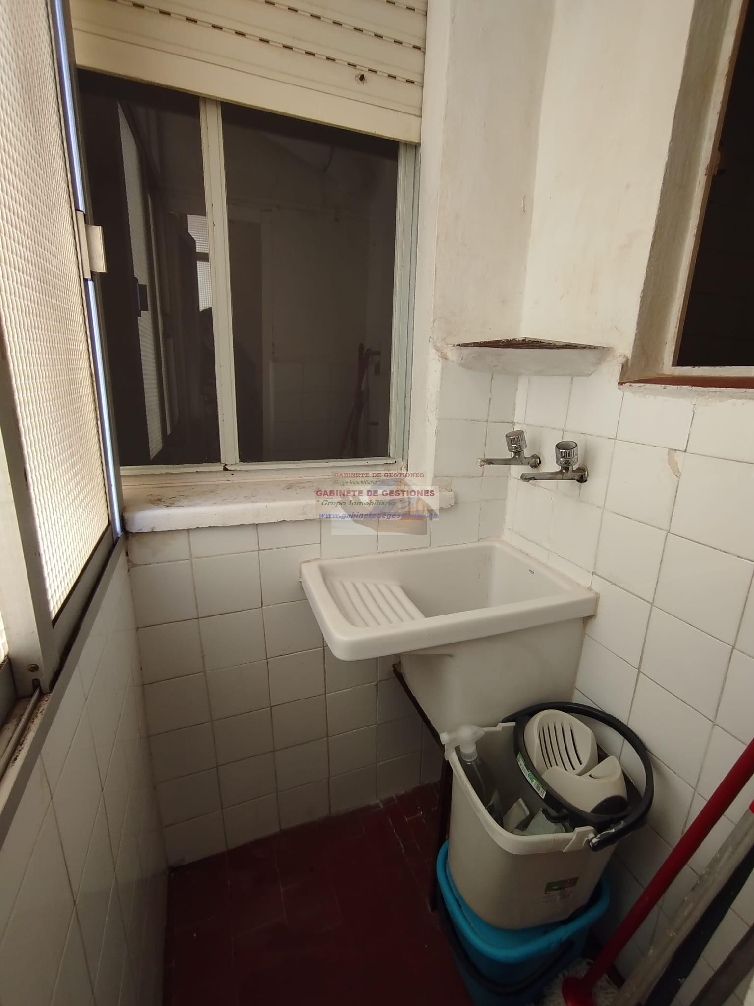 For sale of flat in Albacete