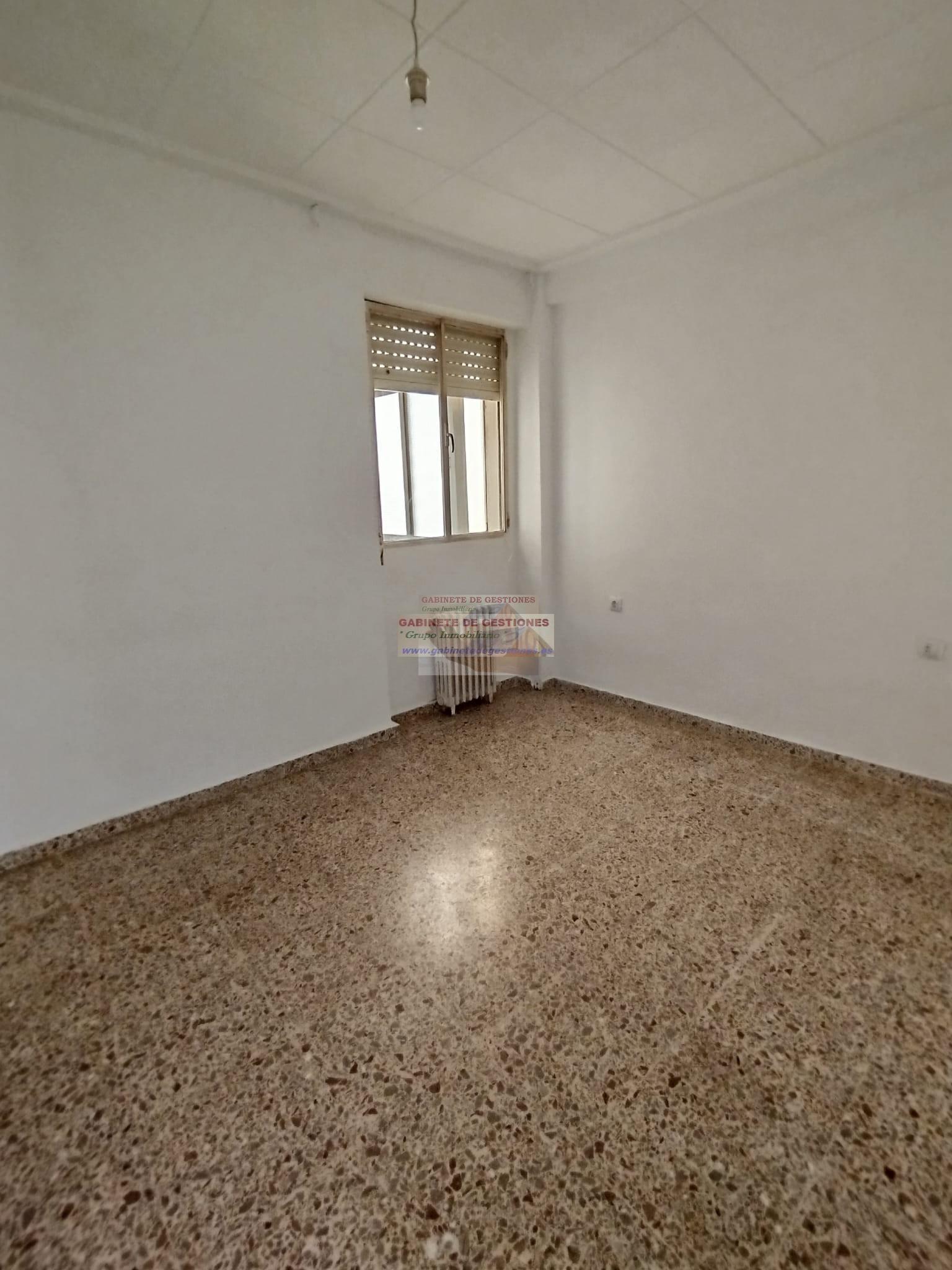 For sale of flat in Albacete