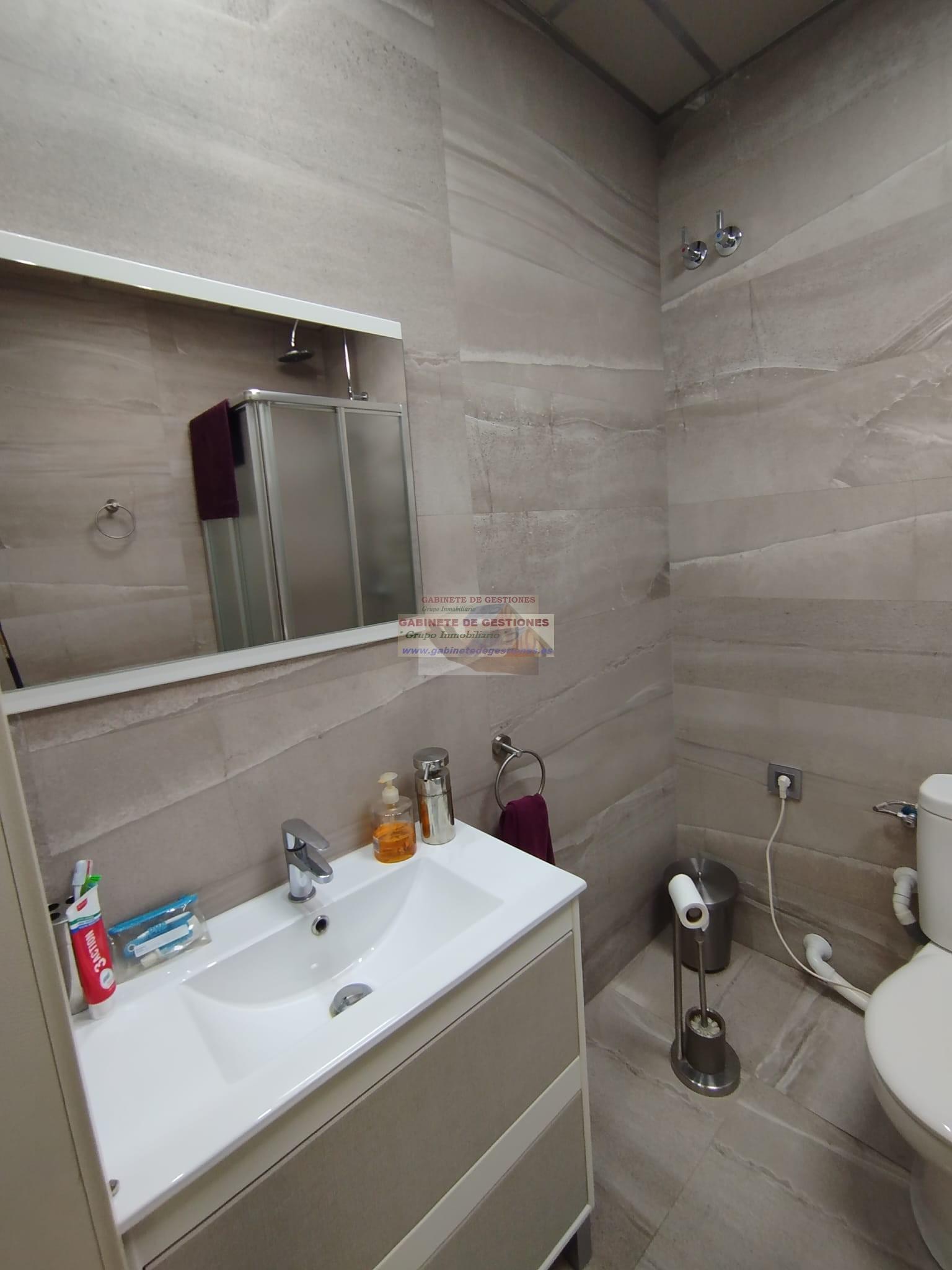 For sale of commercial in Albacete