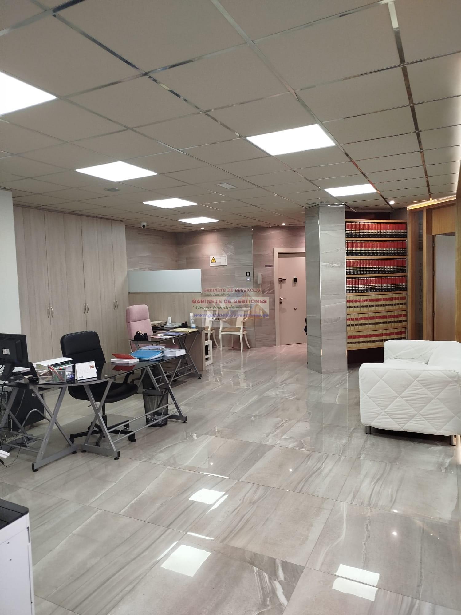 For sale of commercial in Albacete