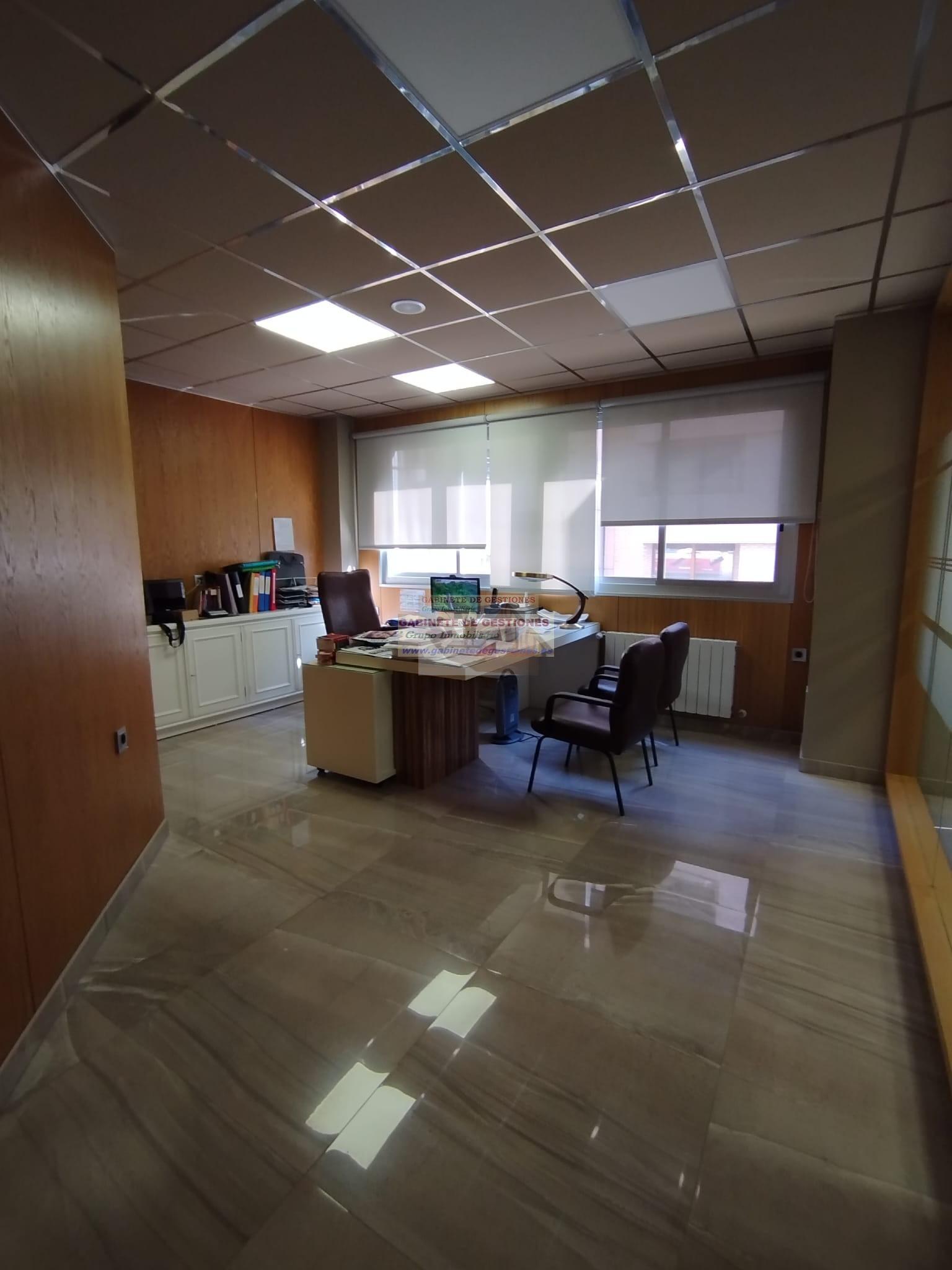 For sale of commercial in Albacete