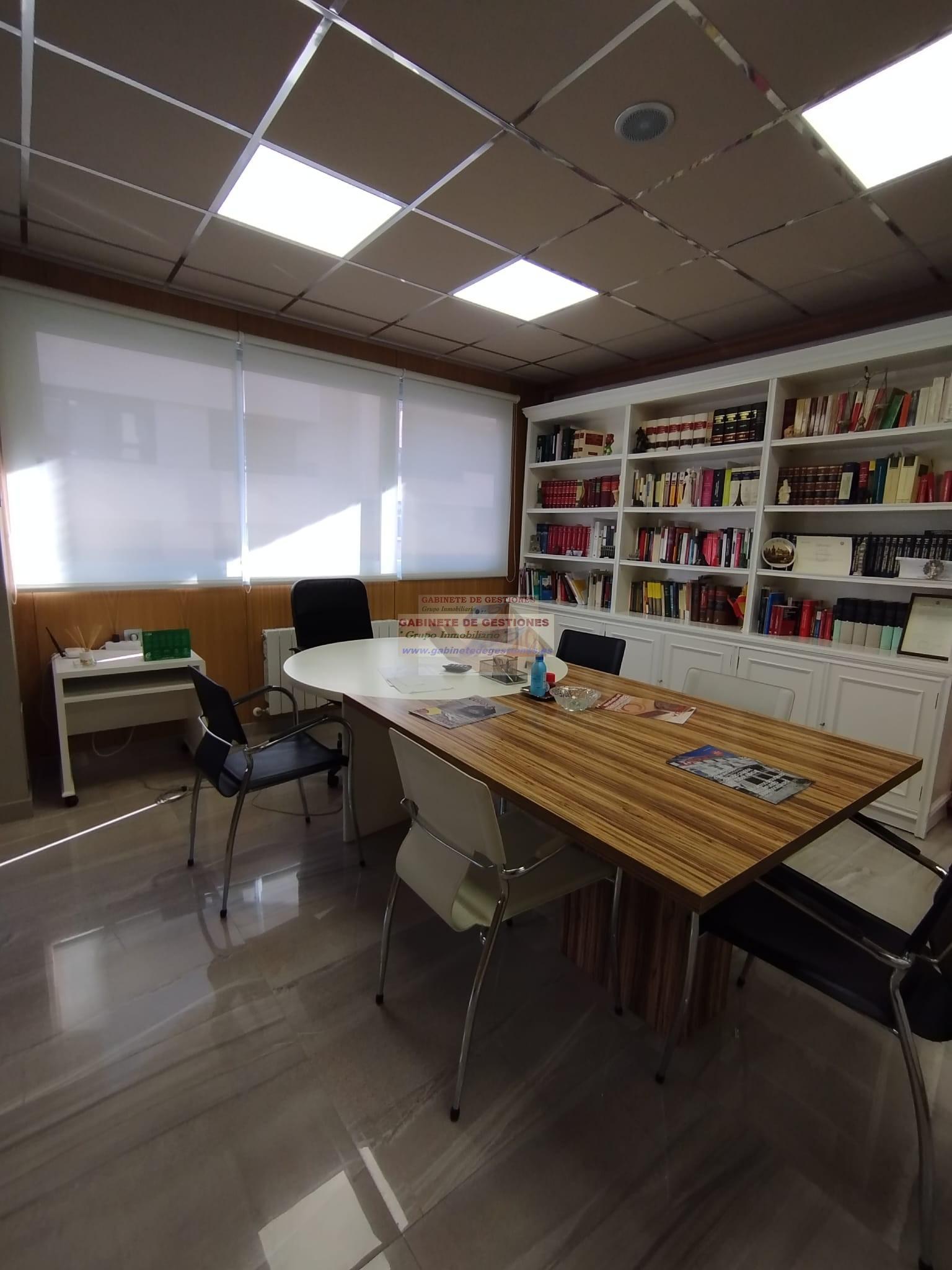 For sale of commercial in Albacete